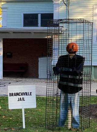 Scarecrows pop up in Brachville