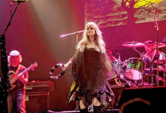 TUSK, a Fleetwood Mac tribute band, performs Friday night at the Newton Theatre. (Photo by Dan Kazinski)