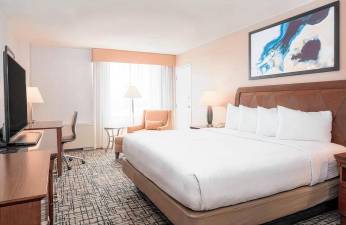 DDB Contracting of Newton completed the second phase of the multiphase renovation of Hilton’s DoubleTree in Syracuse, N.Y., in March. (Photos provided)
