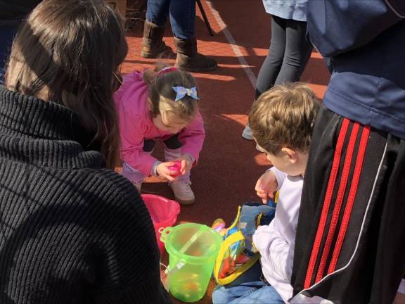 Easter egg hunt in Newton