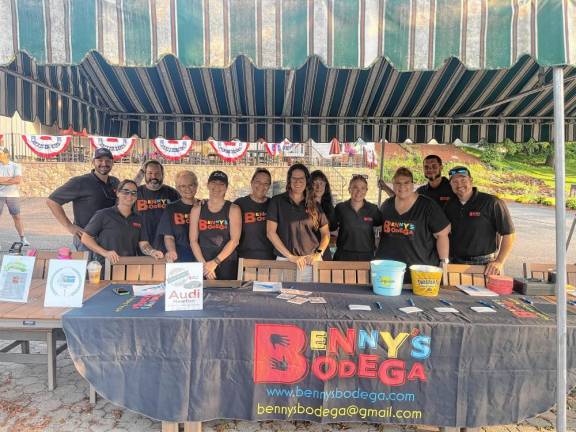 Volunteers at Benny’s Bodega’s first golf outing.