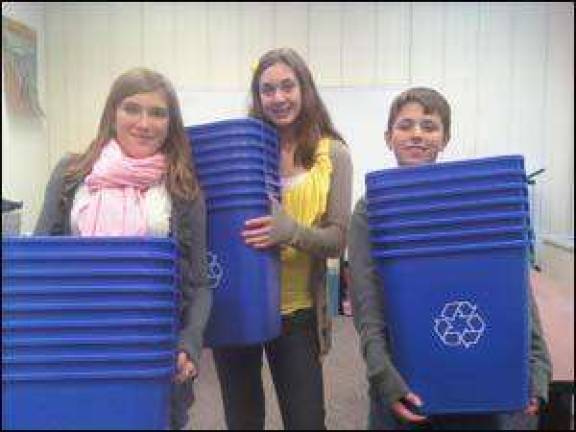 Byram schools receive recycling resources