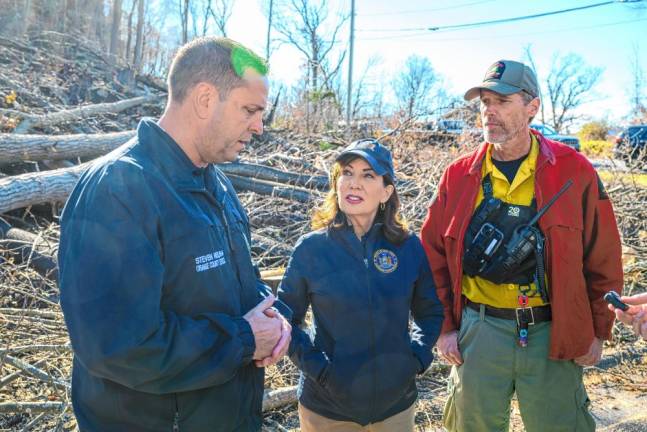 WF1 New York Gov. Kathy Hochul talks to first-responders battling the Jennings Creek Wildfire in Greenwood Lake on Tuesday, Nov. 12. (Photo by Susan Watts/Office of Governor Kathy Hochul)