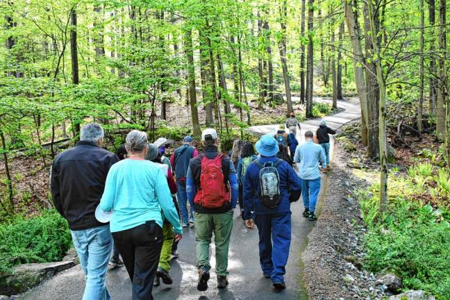 HF2 The hike benefits local organizations, including emergency services, school PTOs and Project Graduation, youth and sports organizations, as well as the Friends of the Library and the Lake Hopatcong Foundation.