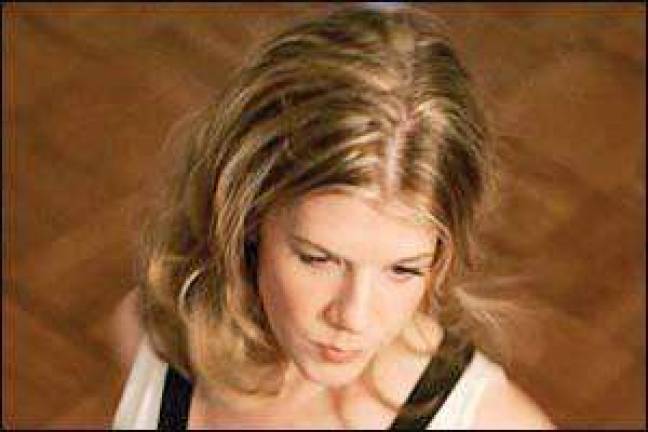 Dar Williams to perform at the Newton Theatre