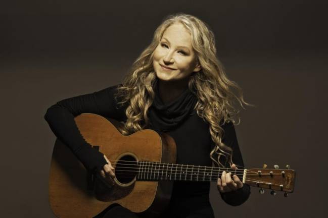 Joan Osborne, who has seven Grammy nominations, will play Saturday at the Newton Theatre. (Photo by Lynn Goldsmith)