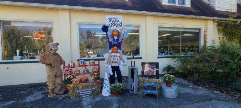 Scarecrows pop up in Brachville